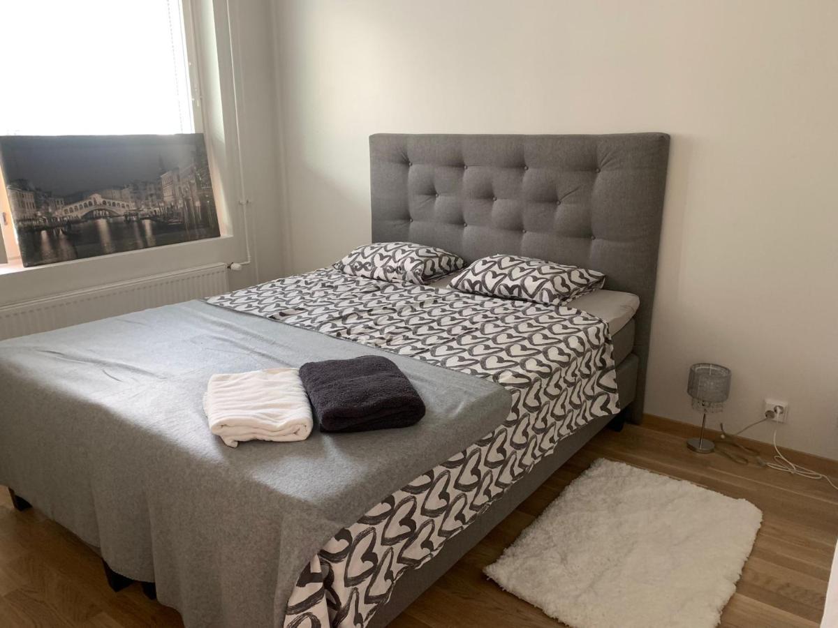 Modern One Bedroom Apartment Nearby Airport ヴァンター エクステリア 写真